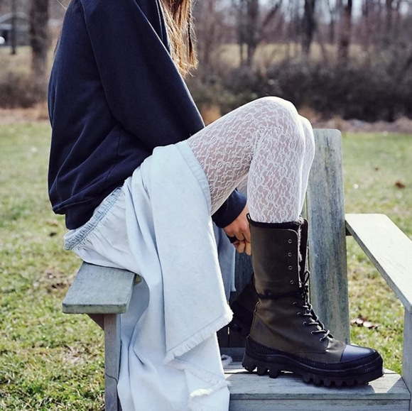 Free People Intimately Layered In Lace Leggings In Ivory NWT Size Small - Picture 2 of 14